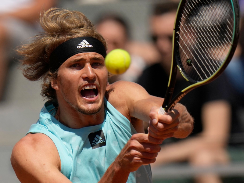 Startet als ein Titelfavorit bei den French Open: Alexander Zverev. - Foto: Alessandra Tarantino/AP/dpa