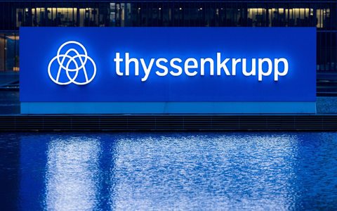 Die Thyssenkrupp-Stahlsparte ist Deutschlands größter Stahlhersteller und zählt rund 26.250 Beschäftigte. - Foto: Rolf Vennenbernd/dpa