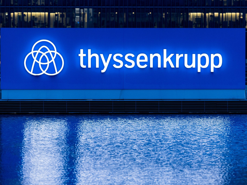 Die Thyssenkrupp-Stahlsparte ist Deutschlands größter Stahlhersteller und zählt rund 26.250 Beschäftigte. - Foto: Rolf Vennenbernd/dpa