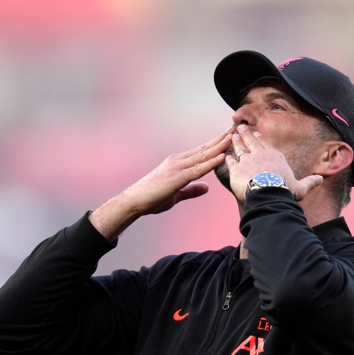 Jürgen Klopp und der FC Liverpool sind in die nächste Runde des FA Cups eingezogen. - Foto: Kirsty Wigglesworth/AP/dpa