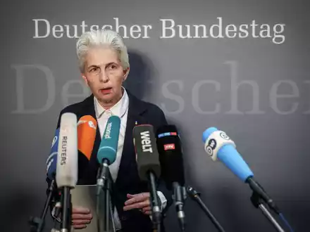 Marie-Agnes Strack-Zimmermann ist die Vorsitzende des Verteidigungsausschusses. - Foto: Michael Kappeler/dpa