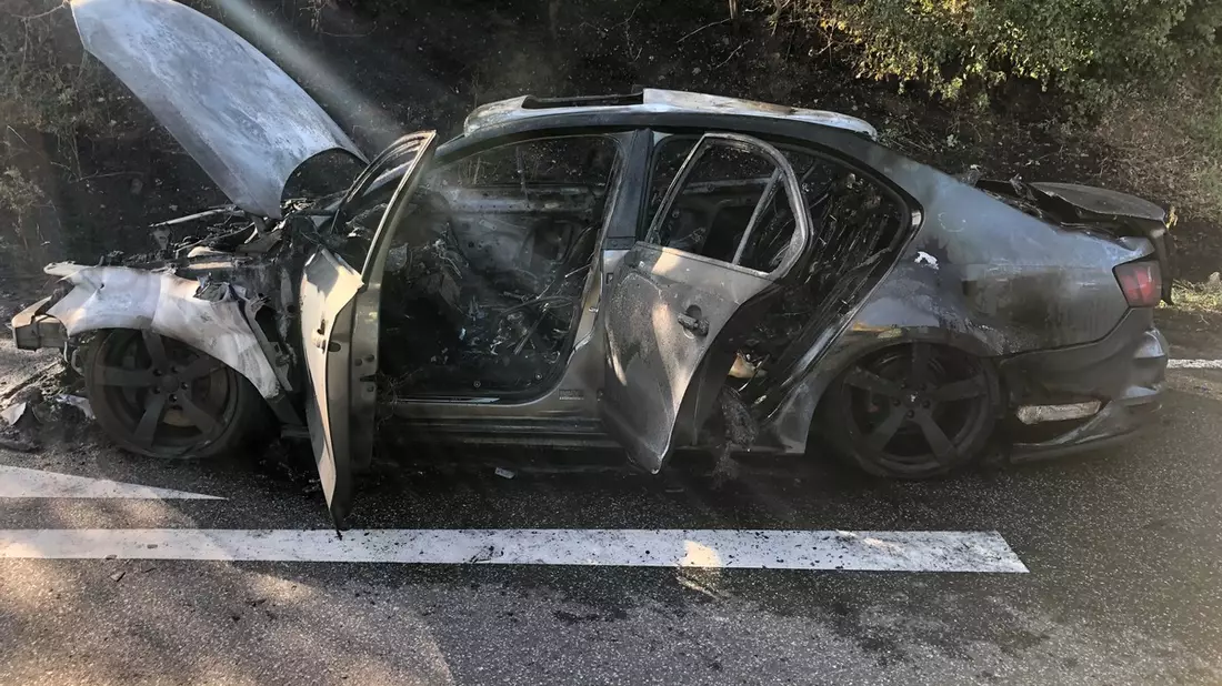 POL-STD: Autofahrer verunglückt unter Alkoholeinfluss in Jork und richtet hohen Sachschaden an - Bild: presseportal.de
