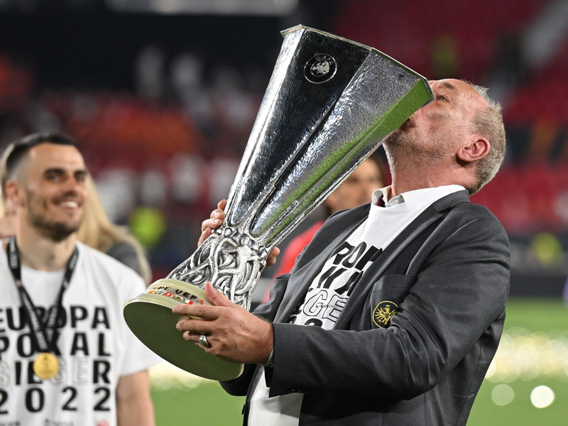 Am Montag endet Peter Fischers letzte Amtszeit als Präsident von Eintracht Frankfurt. - Foto: Arne Dedert/dpa