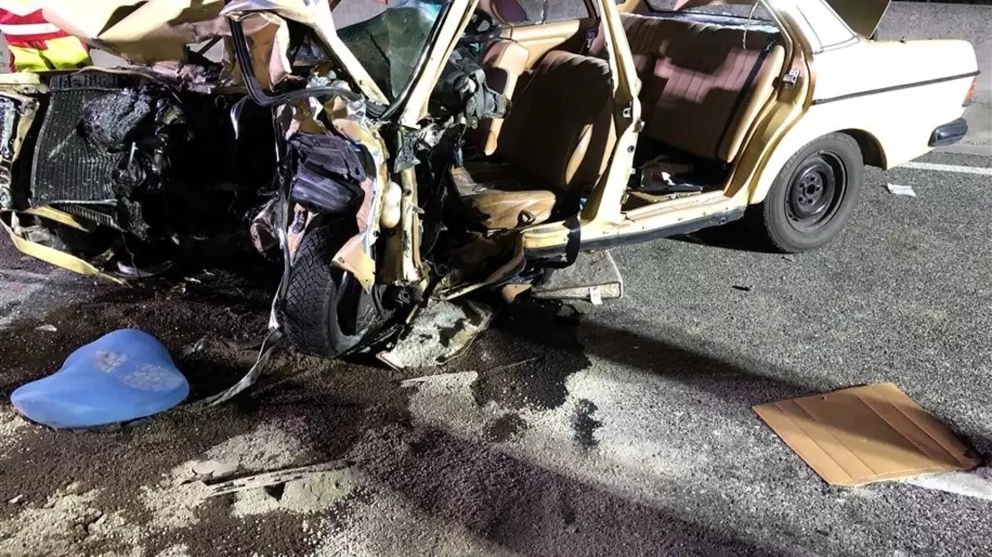 POL-PDLD: A65/ Kirrweiler - Fehler beim Fahrstreifenwechsel - Bild: presseportal.de