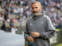 Genießt beim HSV weiter das Vertrauen seiner Vorgesetzten Trainer Tim Walter. - Foto: Andreas Gora/dpa