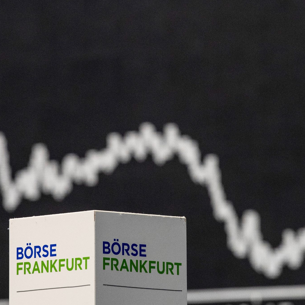 Frankfurter Börse: Unter den 100 wertvollsten Börsenkonzernen der Welt sind nur drei deutsche (Archivbild). - Foto: Boris Roessler/dpa