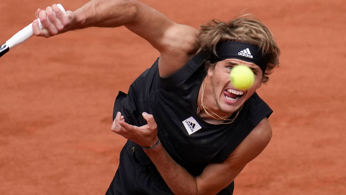 Spielt um den Finaleinzug bei den French Open: Alexander Zverev. - Foto: Christophe Ena/AP/dpa