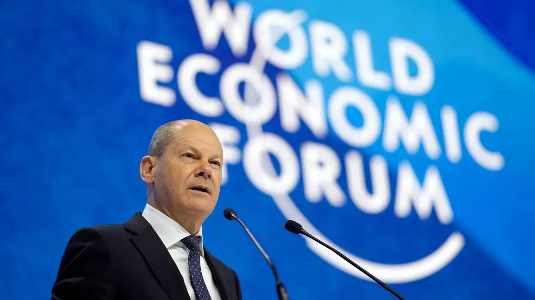 Fridays for Future meint: Olaf Scholz hännde «das evidenzlose Politik-Theater der FDP» beenden müssen. - Bild: Markus Schreiber/AP/dpa
