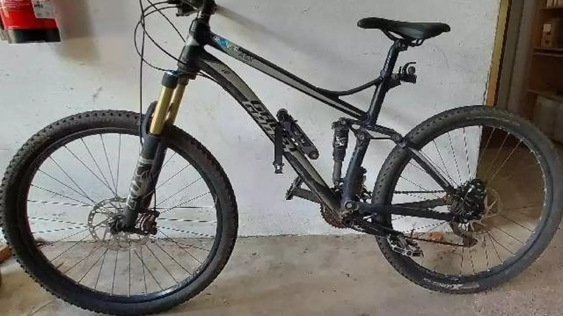 POL-PDLD: Fundfahrrad, Gemarkung Annweiler, auf einem Waldweg hinter dem Bahnübergang - Bild: presseportal.de