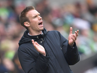 Nicht mehr Trainer des VfL Wolfsburg: Tommy Stroot. - Foto: Swen Pförtner/dpa