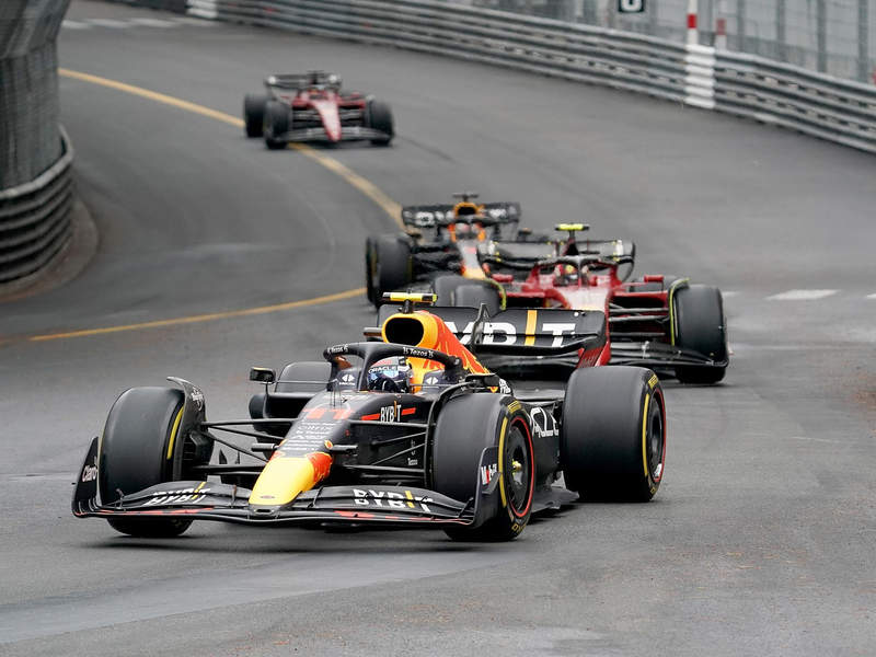 Max Verstappen startet mit einer Trainingsbestzeit in den Großen Preis von Spanien. - Foto: Hasan Bratic/dpa