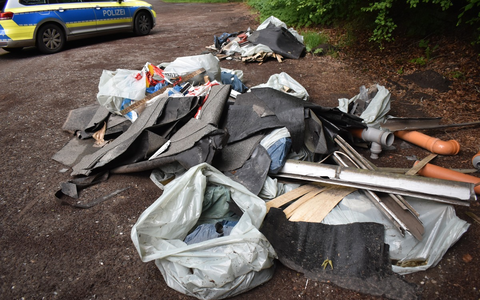 POL-AA: Winnenden: Illegale Müllentsorgung in Waldstück - Foto: presseportal.de