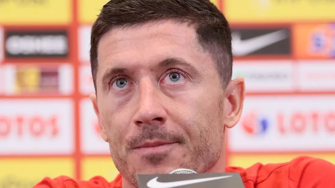 Nicht mehr für Polen? Robert Lewandowski überrascht. - Bild: Leszek Szymanski/PAP/dpa