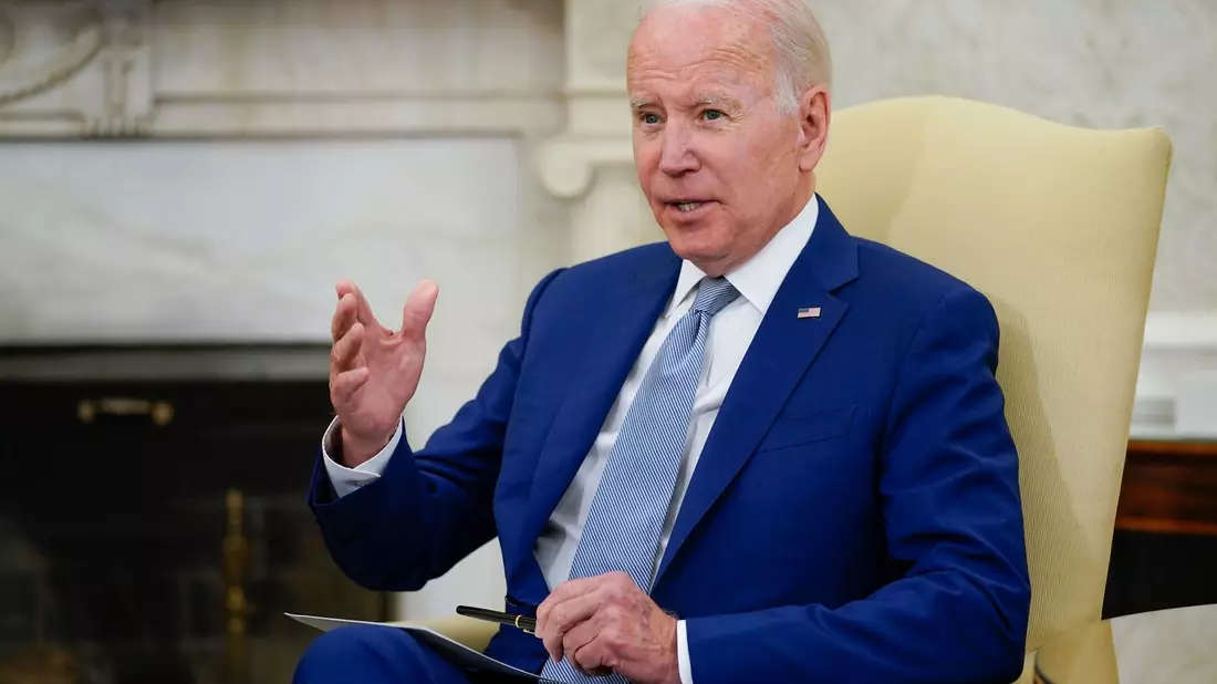 US-Präsident Joe Biden will der Ukraine schnelle finanzielle Hilfe zusichern. - Bild: Evan Vucci/AP/dpa
