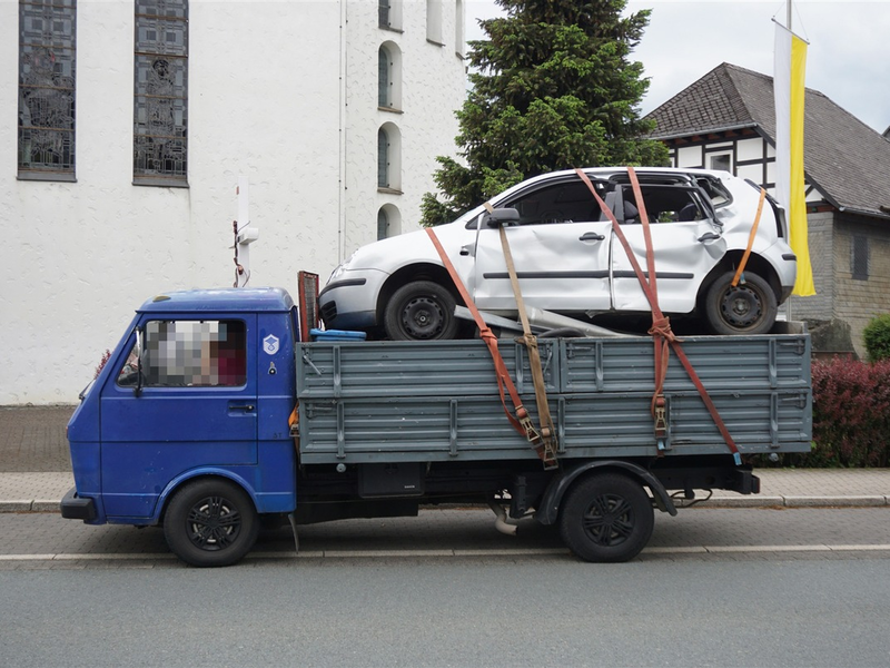 POL-DEL: Landkreis Wesermarsch: Erheblich überladener Kleintransporter auf der B212 in Brake gestoppt - Foto: presseportal.de