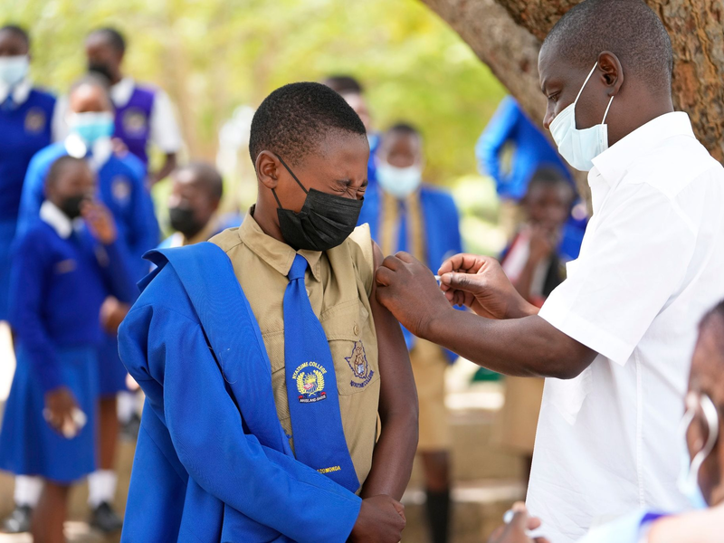 Die Epidemie belaste die Gesundheitssysteme der betroffenen Länder und verdeutliche die Schwächen der Hygiene-Infrastruktur, so Unicef. - Foto: Tsvangirayi Mukwazhi/AP/dpa