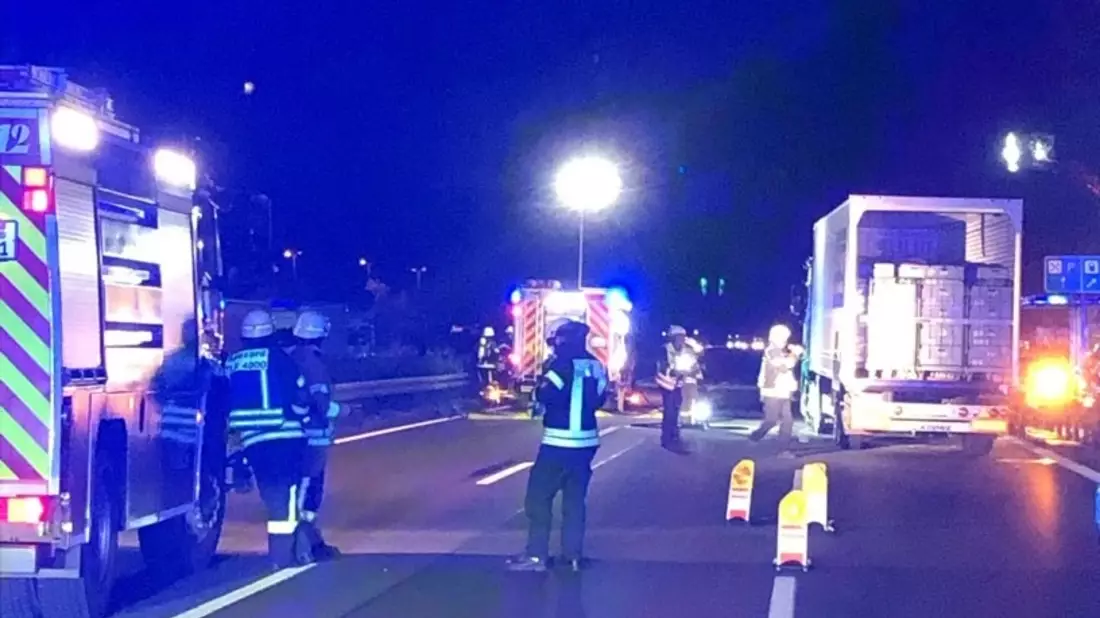 POL-PDNW: Polizeiautobahnstation Ruchheim - Brennender LKW auf A6 - Bild: presseportal.de
