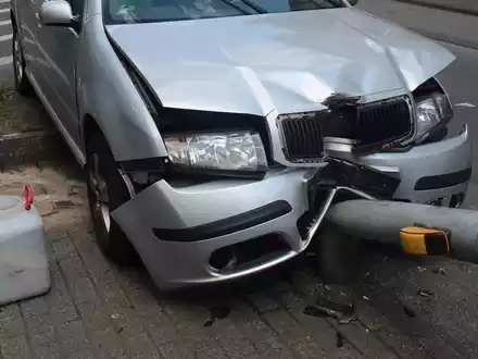 POL-HA: Wendemanöver führt zu Unfall und einem verletzten Autofahrer - Foto: presseportal.de