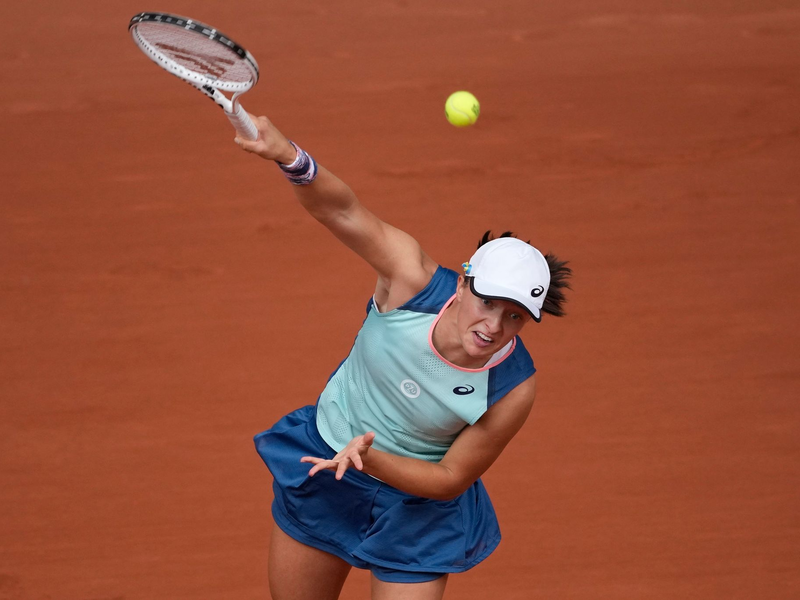 Iga Swiatek ruft zur Solidarität im Ukraine-Krieg auf. - Foto: Christophe Ena/AP/dpa