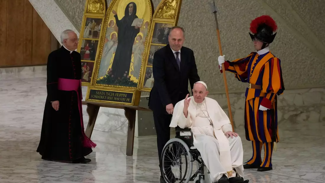 Papst Franziskus: «Verhandlungen sind niemals eine Kapitulation». - Bild: Gregorio Borgia/AP/dpa