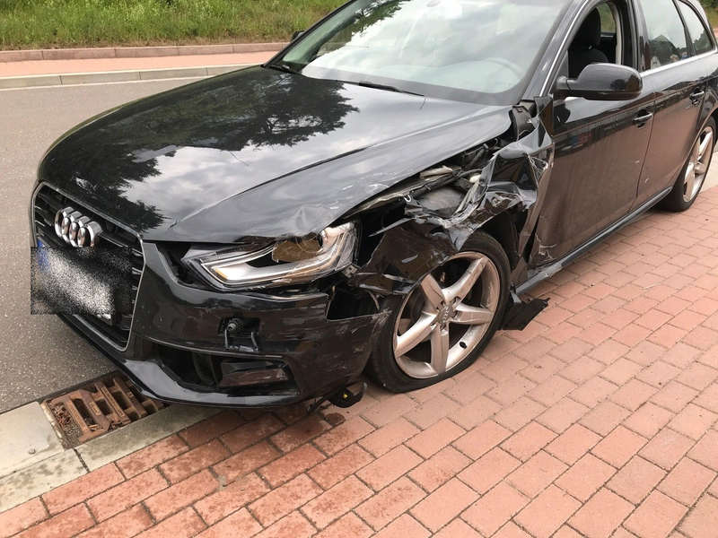 POL-PIKUS: Eine Leichtverletzte bei Unfall im Gegenverkehr - Foto: presseportal.de