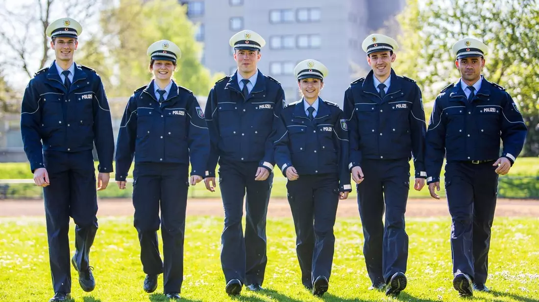 POL-EU: Die Polizei sucht Nachwuchs - Informationsveranstaltung - Bild: presseportal.de
