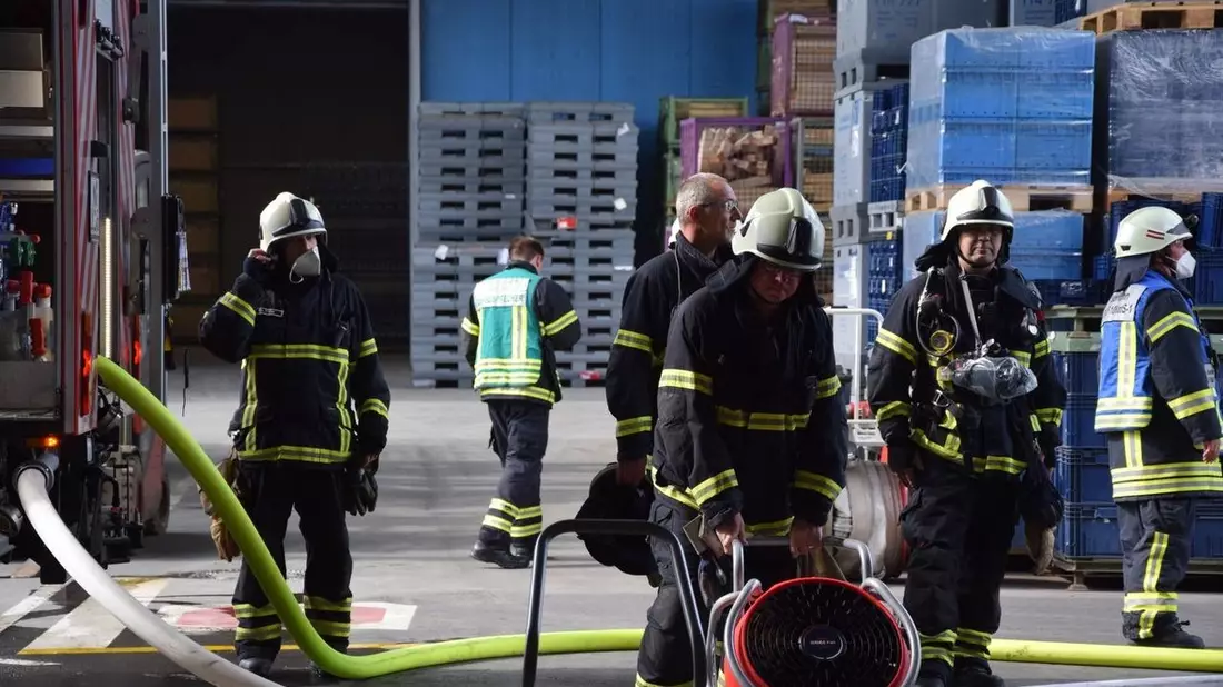 FW-ROW: Rauchentwicklung in Pelletlager eines Schulgebäudes - Bild: presseportal.de