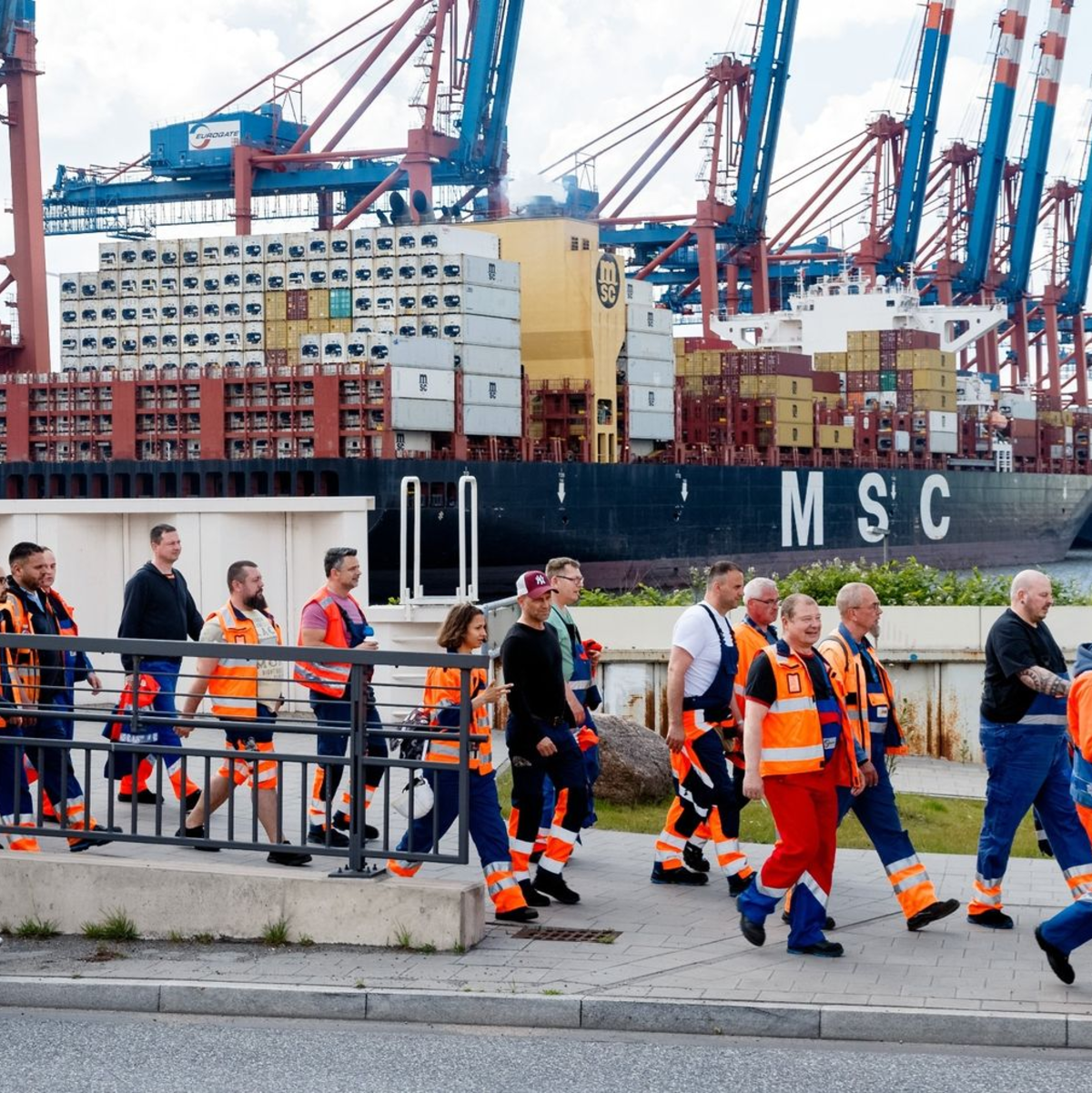 Nur wenige Branchen rechnen in den nächsten Monaten mit steigenden Auslandsumsätzen. - Foto: Markus Scholz/dpa