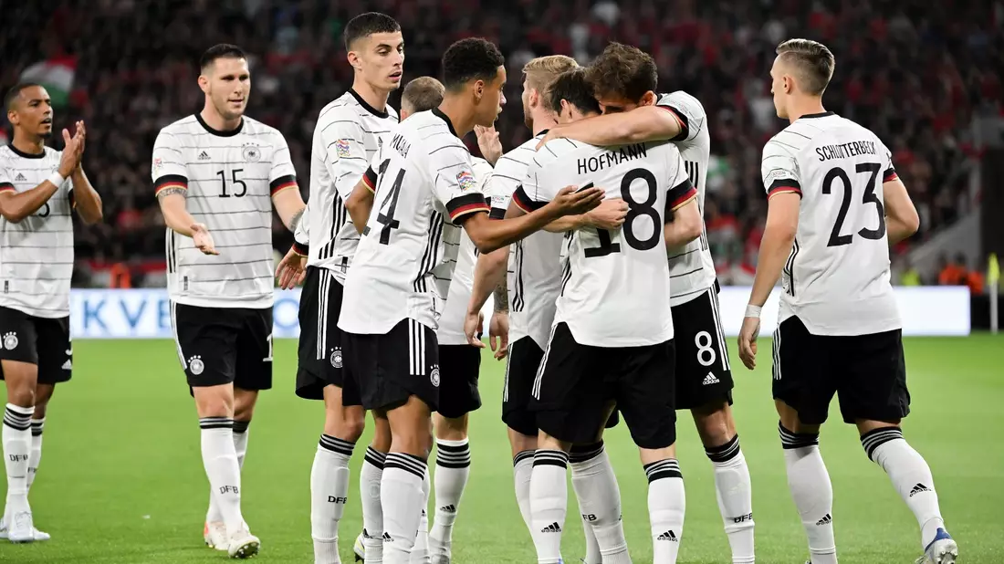 Ein Abgang von Jonas Hofmann wäre für Mönchengladbach ein herber Verlust. - Bild: Federico Gambarini/dpa