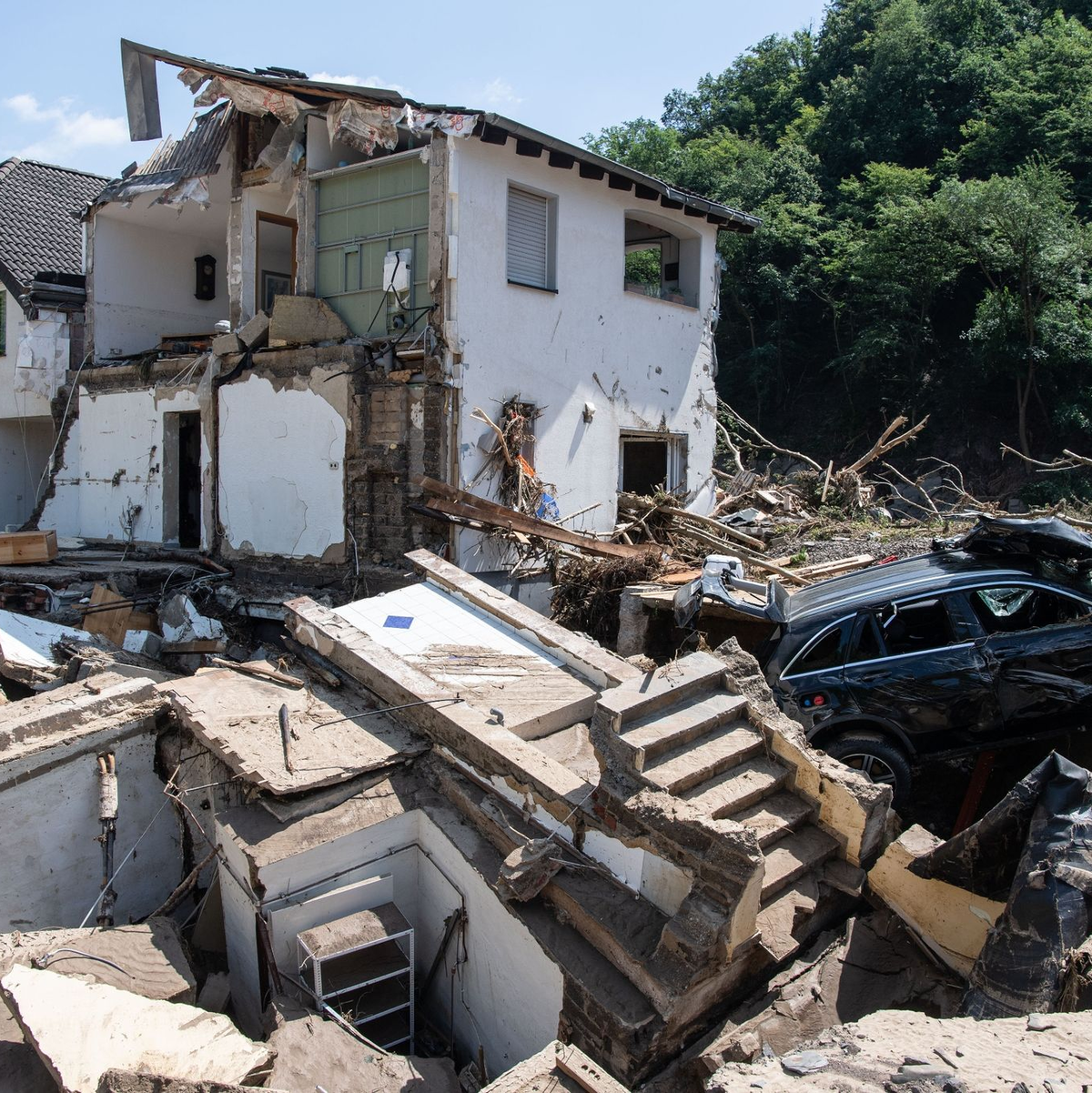 So sah es damals kurz nach der Flut im Ahrtal aus. (Archivbild) - Foto: Boris Roessler/dpa