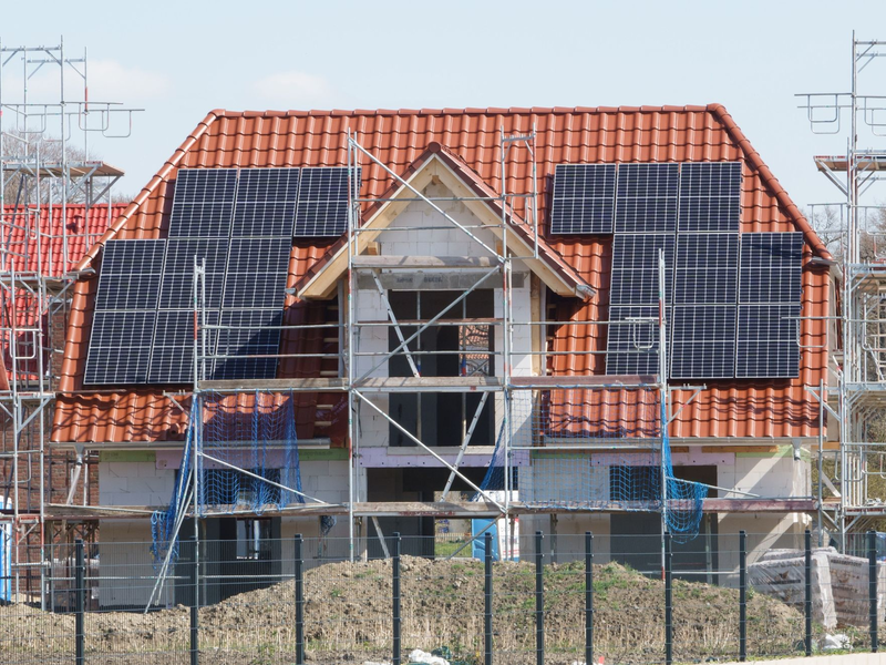 Das Bauministerium will die Konditionen für Baukredite für Familien anpassen. - Foto: Mia Bucher/dpa