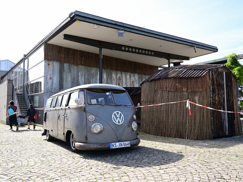 Die Generalstaatsanwaltschaft Frankfurt hat bestätigt: Nach den Antisemitismus-Eklat um die documenta fifteen wird es keine Ermittlungsverfahren gegen Verantwortliche und Künstler der Kunstschau wegen Volksverhetzung und Beleidigung geben. (Archivbild) - Foto: Uwe Zucchi/dpa