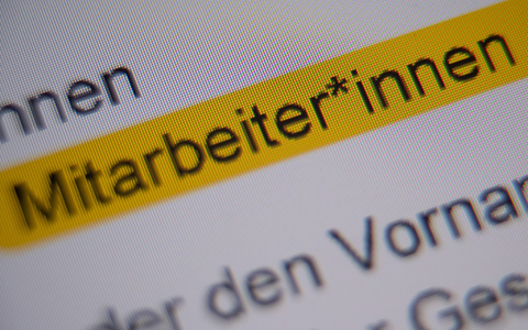 In den Bundesministerien werden keine Sonderzeichen für geschlechtergerechte Formulierungen verwendet. (Symbolbild) - Foto: Sebastian Gollnow/dpa