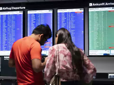 Ein Flieger in der Luft - wegen technischer Probleme mitunter eine Seltenheit. - Foto: Ennio Leanza/KEYSTONE/dpa