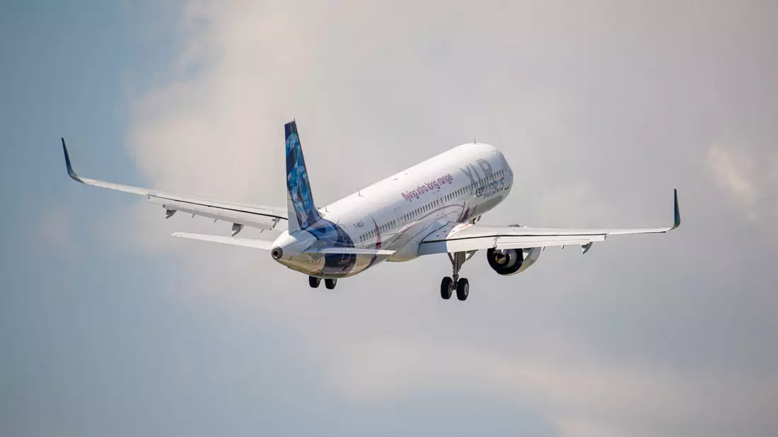 Die brandneue Maschine hatte Iberia erst seit wenigen Wochen im Einsatz. (Archivbild) - Bild: Daniel Reinhardt/dpa