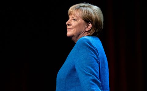 Altkanzlerin Angela Merkel äußerte sich im ZDF ausführlich zu ihrer Zeit als Bundeskanzlerin. - Foto: Fabian Sommer/dpa