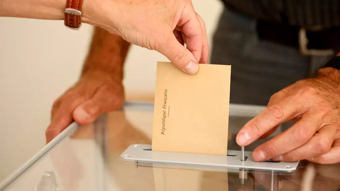Für Frankreich ist diese Wahl richtungsweisend. (Archivbild) - Bild: Jean-Francois Badias/AP/dpa