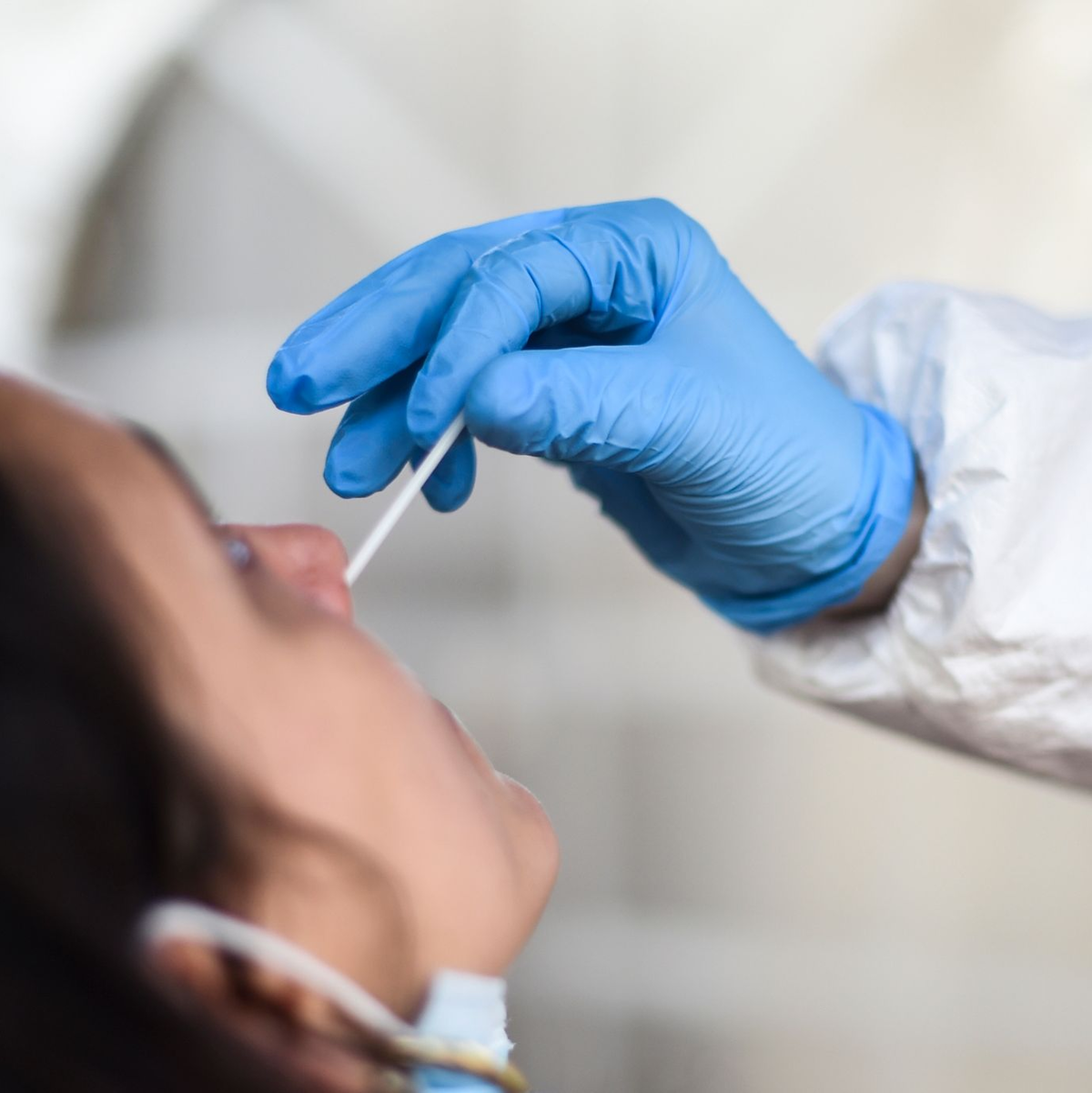 Die meisten Bundesbürgerinnen und -bürger testeten sich viele Male. - Foto: Kira Hofmann/dpa-Zentralbild/dpa