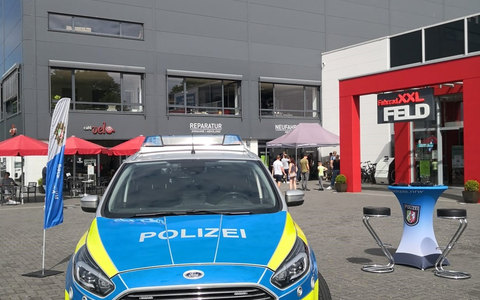 POL-RTK: Taser-Einsatz nach Körperverletzung und Ruhestörung +++ Räder abmontiert und gestohlen +++ Mülltonne angezündet +++ Motorradfahrerin stürzt +++ Erfolgreiche Fahrradcodierung - Foto: presseportal.de