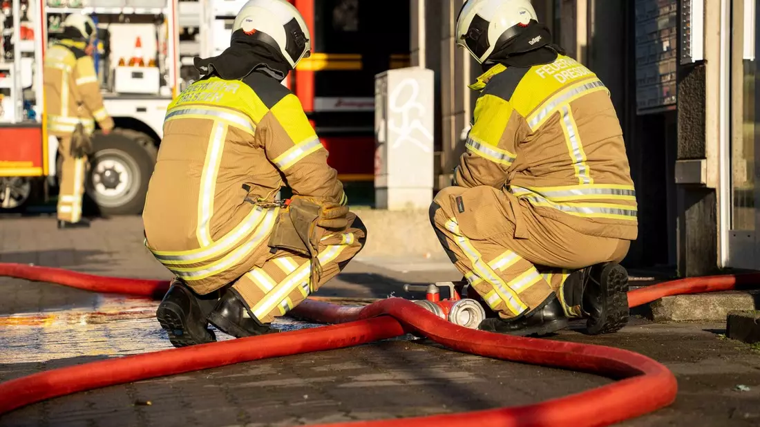 FW Dresden: Informationen zum Einsatzgeschehen von Feuerwehr und Rettungsdienst in der Landeshauptstadt Dresden vom 29. Dezember 2025 - Bild: presseportal.de