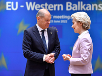 Selenskyj schafft Amt des Militär-Ombudsmannes. (Archivbild) - Foto: Geert Vanden Wijngaert/AP/dpa