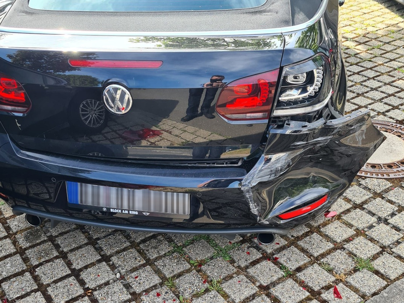 POL-KS: Beschädigter VW Golf bleibt im Feld stecken: Polizei erbittet Hinweise auf Unfallstelle im Bereich Schauenburg, Baunatal oder Edermünde - Foto: presseportal.de
