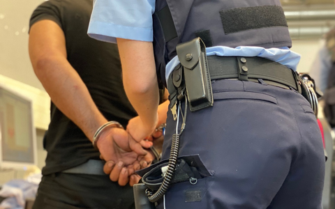 POL-UN: Holzwickede - Bilanz eines Schwerpunkteinsatzes Elterntaxis und Kontrolle des verkehrsgerechten Verhaltens von Fahrrad- und E-Scooter Fahrern - Foto: presseportal.de