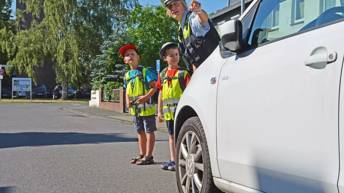 POL-ME: Schulstart: Bitte achten Sie auf i-Dötzchen und andere Schulkinder - Kreis Mettmann - 2408083 - Bild: presseportal.de
