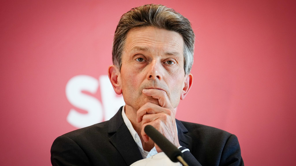 CDU-Chef Friedrich Merz lässt die Teilnahme der Union am nächsten Migrationsgespräch offen. - Foto: Kay Nietfeld/dpa