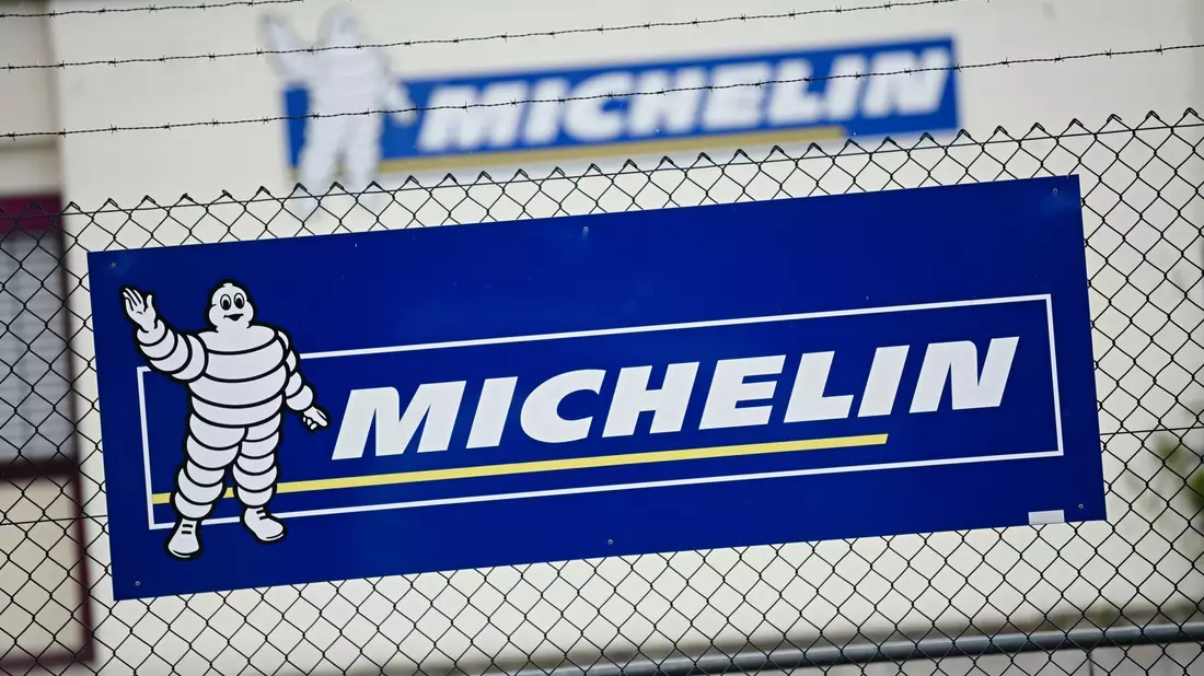 Die Reifenbranche in Deutschland steckt in der Krise. Auch die Michelin-Werke sind davon betroffen. - Bild: Nicolas Armer/dpa