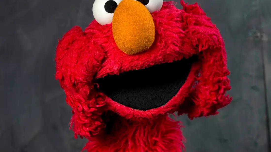Das Monster Elmo ist beim Publikum sehr beliebt. (Archivbild) - Bild: Victoria Will/WILLV/AP/dpa