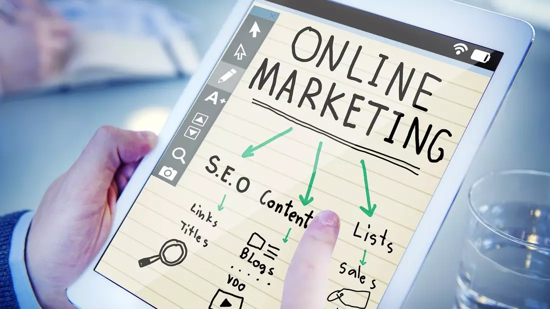 Beim Online-Marketing inklusive Bewertungs-Management handelt es sich um eine äußerst komplexe Angelegenheit. - Bild: Pixabay.com © muneebfarman CCO Public Domain