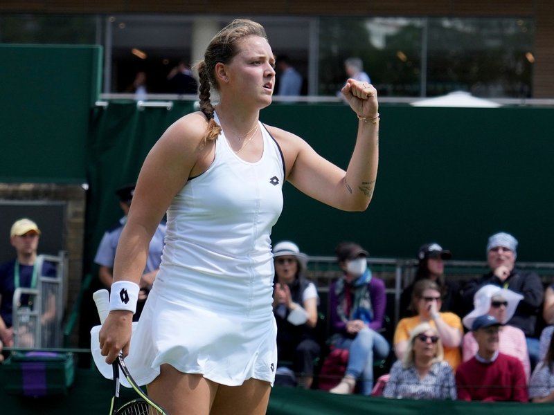 Musste sich in der zweiten Runde geschlagen geben: Jule Niemeier. - Foto: Alberto Pezzali/AP/dpa