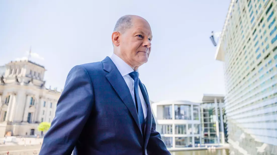 Laut Olaf Scholz geht es erst mal darum, «einen längerfristigen Waffenstillstand zu erreichen». - Bild: Christoph Soeder/dpa